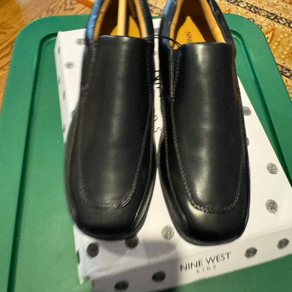 New in‎ Box Nine West Boys Black Slip On Dress Shoes Loafers Formal Wedding